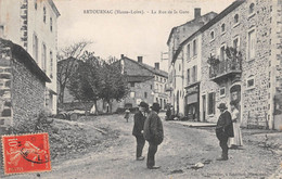 RETOURNAC (Haute-Loire) - La Rue De La Gare - Commerce P. Bernard - Retournac