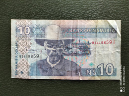 Namibia / 10 Dollars / 2001 / P-4(b) / FI - Namibia