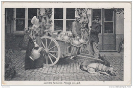 20163g LAITIERS FLAMANDS - PESAGE Du LAIT - Charrete à Chien - Bruxelles - 1909 - Brüssel (Stadt)