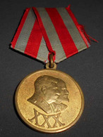 Médaille 1918 - 1948 30 De Service Dans L'armée  / Marine Soviétique USSR CCCP URSS Russie - Russie