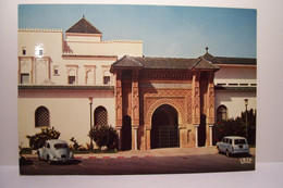 RABAT    - Porte Du Palais   ( AUTOMOBILE )   -  ( Pas De Reflet Sur L'original ) - Rabat