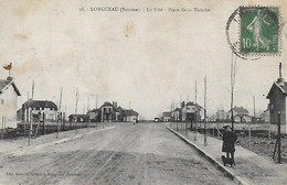 Delcampe - 80)    LONGUEAU  -  La Cité  - Place De La Victoire - Longueau