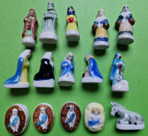 Lot 15 Fèves - Porcelaine - Santon Crèche Âne Mouton Noël - Vers 1980 / 2010 - Santini