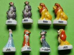 Lot 8 Fèves DISNEY - Porcelaine - Ours Lion Chien Chat - Vers 1980 / 2010 - Disney