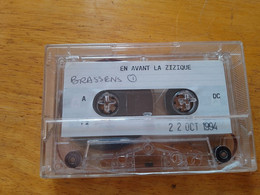 GEORGES BRASSENS RARE CASSETTE FRANCE INTER  EN AVANT LA ZIZIQUE BRASSENS 22 OCTOBRE 1994 - Audio Tapes