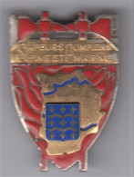 Sapeurs Pompiers  Seine Et Marne    - Insigne émaillé Arthus Bertrand - Pompiers