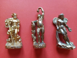 LOT DE 3 FEVES METAL DOREES OR DIEUX GRECS - NEPTUNE - MEDUSE - BACCHUS - GRECE ANTIQUE - Historia