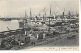 CPA -  MARSEILLE - Le Quai De La Joliette Et Ses Gros Bateaux - Animée - Joliette, Port Area