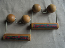 Vintage - Petit Appareil De Massage 2 Poignées Avec Boules En Bois Funny-Relax - Toebehoren