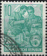 00610 - 010 - 1 MiNr. 409 DDR 1953 Fünfjahrplan (II) - Gebraucht