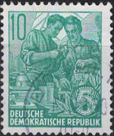 00630 - 030 - 1 MiNr. 409 DDR 1953 Fünfjahrplan (II) - Gebraucht