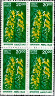 INDIA 2000 DEFINITIVE FLOWERS AMALTAS ERROR YELLOW SHIFTED 2000p HIGH F.V BLOCK OF 4 SCARCE MNH - Abarten Und Kuriositäten