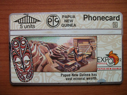 Papua New Guinea -  Mineral Wealth - 306D - Papua Nuova Guinea