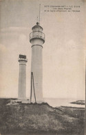 Ile D'aix * Les Deux Phares Et La Ligne D'horizon De L'océan * Lighthouse - Autres & Non Classés