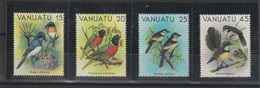 Vanuatu 1982 Oiseaux 639-42, 4 Val ** MNH - Vanuatu (1980-...)