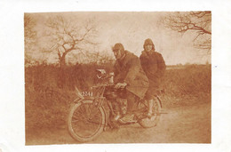 Moto Ancienne De Marque Type Modèle ? * Motos Motocyclette Transport * Photo Ancienne Circa Début 1900 9x13cm - Moto