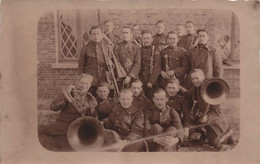 Photographie - Militaria - Photo De Groupe Soldats Fanfare - Trompette - Instuments - Musique - Carte Postale Ancienne - Photographs