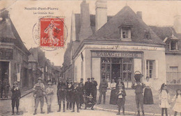 37-- Neuillé-Pont-Pierre -- La Grande Rue -- Tabacs Et Régie -- La Pose --- 238 - Neuillé-Pont-Pierre