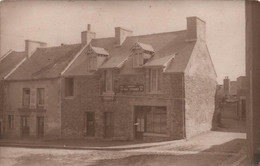 Photographie - Photo D'une Rue Et Devanture D'atelier De Cordonnier Godart Chaussures  - Carte Postale Ancienne - Photographie