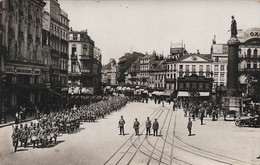 Photographie - Défilé Dans La Ville De Lille - Evenement Militaire - Carte Postale Ancienne - Photographs