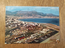 A1025 NICE - VUE GENERALE ET L'AREOPORT DE NICE-COTE-D'-AZUR VU DU CIEL PAR ALAIN PARCEVAL CIRCULEE - Luchtvaart - Luchthaven