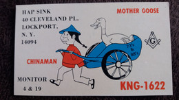 CARTE QSL  CHINOIS POUSSANT UNE OIE KNG 1622 CHINAMAN MOTHER GOOSE MONITOR 4 ET 9  HUMOUR FORMAT 9 PAR 14 CM - CB