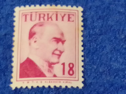 TÜRKEY--1930-50-    18K  ATATÜRK.  DAMGASIZ - Ungebraucht