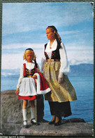 POSTCARD 1963 .Icelandic National Costume. Island. UNUSED - IJsland
