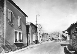 Sansais * Le Carrefour De La Route De Niort * épicerie - Andere & Zonder Classificatie