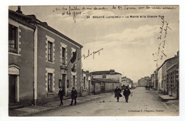 Cpa N° 26 BOUAYE La Mairie Et La Grande Rue - Bouaye