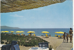 83.  CAVALAIRE SUR MER CPSM. HOTEL DE PARDIGON. PLAGE. ANIMATION.. ANNÉE 1973 + TEXTE. - Cavalaire-sur-Mer