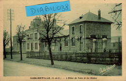 GARGENVILLE    ( YVELINES )  L ' HOTEL DE VILLE ET LES ECOLES - Gargenville