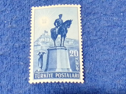 TÜRKEY--1940-50    20K      DAMGASIZ - Unused Stamps