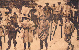 FRANCE - PAYS LANDAIS - Groupe D'échassiers - Musiciens - Tambour - Carte Postale Ancienne - Musica