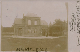 Vesles Et Caumont * Carte Photo 1906 * école Et Mairie Du Village * Villageois - Other & Unclassified