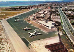 Nice * Aéroport Et La Baie Des Anges * Aviation Avions - Aeronáutica - Aeropuerto