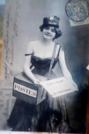 Girl Ragazza June Fille POSTINA FACTRICE POSTES LETTRE CHARGEE ...DE COMPLIMENTS   VB1905 JF8336 - Poste & Facteurs