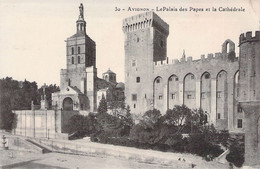 FRANCE - 84 - AVIGNON - Le Palais Des Papes Et La Cathédrale -  Carte Postale Ancienne - Avignon (Palais & Pont)