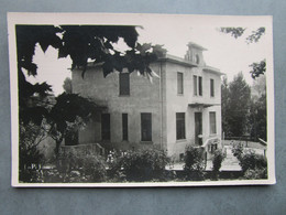 CP 38 Isére LA CHAPELLE DE SURIEU  Prés Roussillon - La Mairie Et L'Ecole 1950 - Roussillon