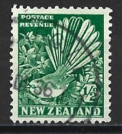 New Zealand 1936. Scott #203 (U) Pied Fantail And Clematis - Oblitérés