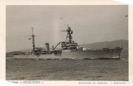 Bateau * Carte Photo * Le Croiseur DUQUESNE * Photo EMERY Toulon * Militaria - Warships