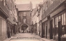 Châteaubriant * Rue De La Porte Neuve , Datant Du XVème * Débitant * Commerces Magasins - Châteaubriant