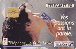 Telecarte Variété - F 239 - Telephone , Le Fil De La Vie -( Dentelée En Haut ) - Errors And Oddities