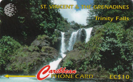 TARJETA DE ST. VINCENT & GRENADINES DE TRINITY FALLS  (13CSVA) CASCADA - CATARATA - St. Vincent & Die Grenadinen