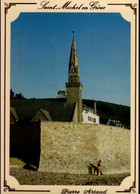 SAINT-MICHEL-EN-GREVE   ( COTES D 'ARMOR )  L ' EGLISE , SPLENDIDEMENT SITUEE AU BORD DE LA GREVE - Saint-Michel-en-Grève