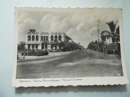 Cartolina "MASSAUA - Palazzo Commissariato, Via Per Asmara" Ediz. A. Traldi - Erythrée