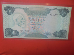 LIBYE 10 DINARS 1984 Circuler (L.17) - Libië
