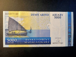 MADAGASCAR 5000 ARIARY 2008 P 91b USED USADO XF - Madagascar