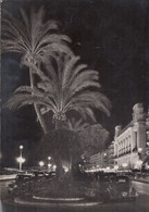 CARTOLINA  NICE,ALPES-MARITIMES,FRANCIA,LA PROMENADE DES ANGLAIS LA NUIT,VIAGGIATA - Nizza Bei Nacht