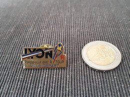 PIN'S PINS CYCLE VELO CYCLISME TOUR DE FRANCE 1991 DEPART LYON - Wielrennen